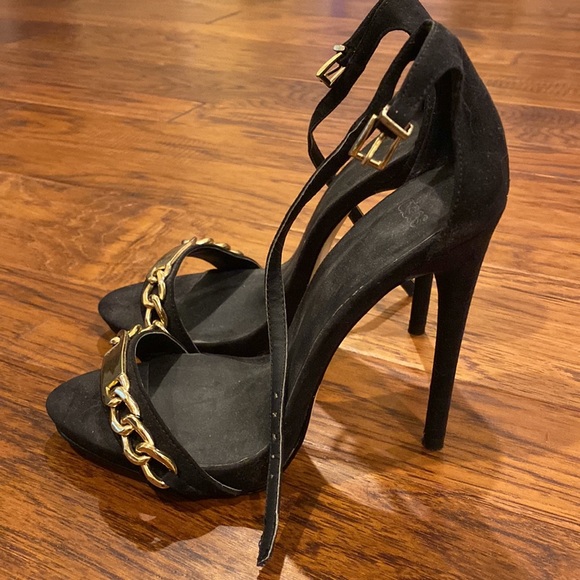ASOS black heels with gold chain strap - Picture 2 of 2